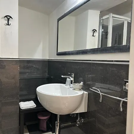 4 Bassotti * Monterosso al Mare