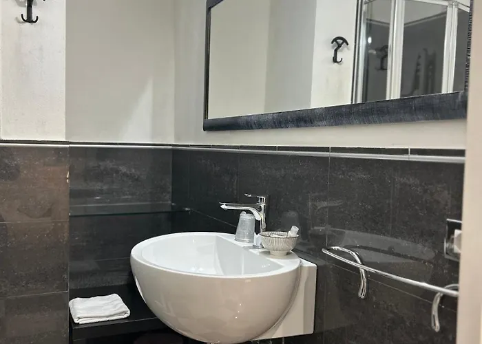 4 Bassotti * Monterosso al Mare